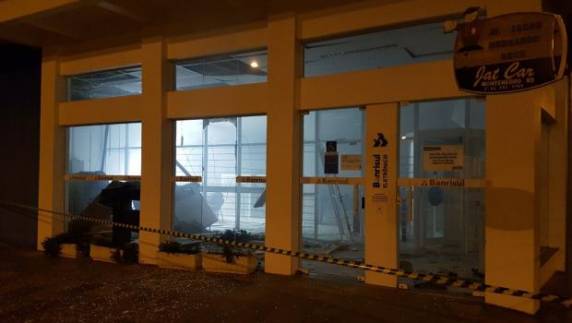 Agências do Banrisul e 

Sicredi foram atacadas nas cidades de Maratá e Barão