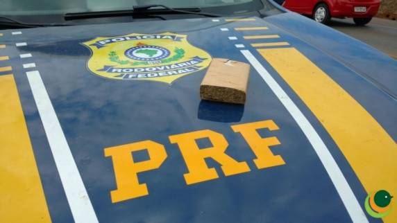 PRF prende jovem por tráfico de drogas em Passo Fundo - foto 4