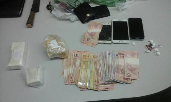 Brigada Militar prende por tráfico de
droga em Santa Rosa - foto 2