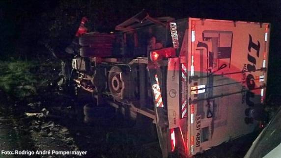 Grave acidente envolve três veículos na RS 406, em Nonoai - foto 2
