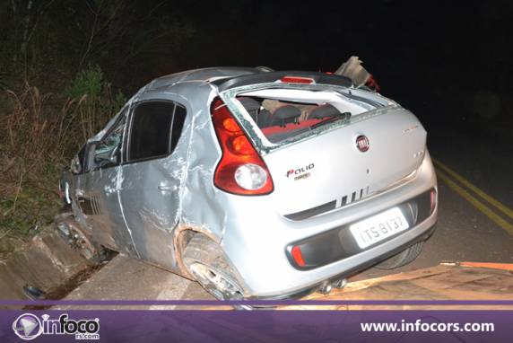 Capotamento deixa jovem ferido na RS 591, em Ametista do Sul - foto 5