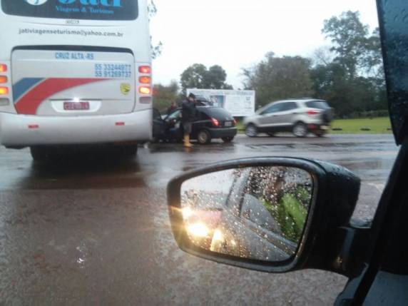 Acidente na RS 155, na
Vila Chorão, deixa 4 feridos em Ijuí - foto 3
