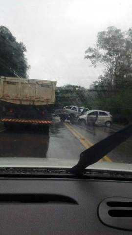 Em 4 horas são
registrados 4 acidentes entre Passo Fundo e Marau - foto 4