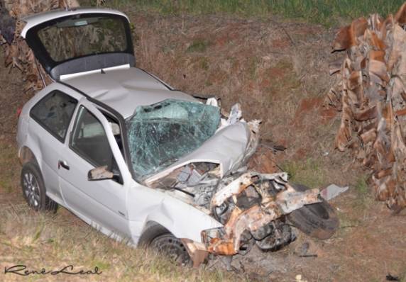 Acidente envolve três veículos na BR 392, em Roque Gonzales - foto 2