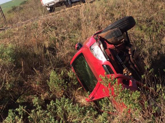 Carro de Coronel Bicaco sai da pista em acidente na RS 168 - foto 3