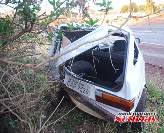 Colisão traseira deixa dois feridos na BR 472 em Três de Maio - foto 7