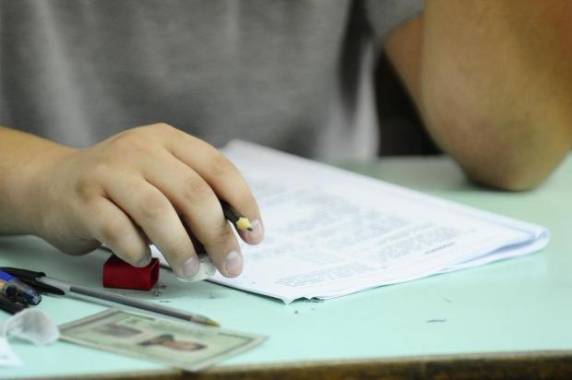 Programa oferece bolsas de estudo integrais e parciais em instituições privadas de Ensino Superior