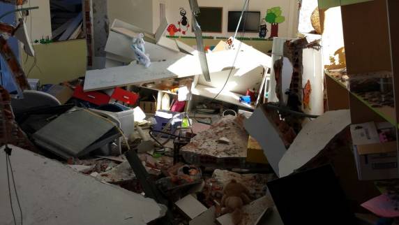Explosão em igreja deixa feridos em Balneário Camboriú - foto 2