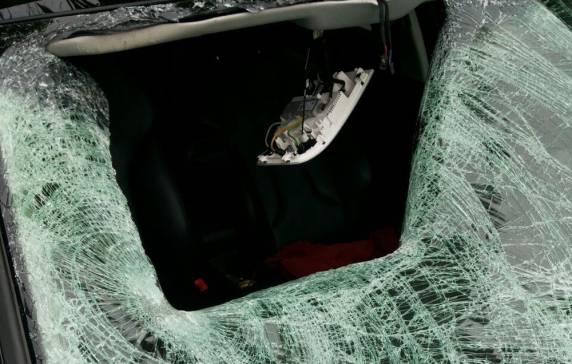 Motoristas fogem após atropelar pedestres na SC-402 em
Florianópolis - foto 4