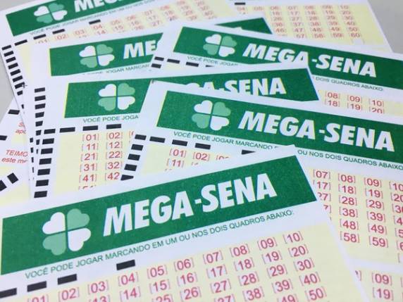 Veja as dezenas sorteadas: 05 - 08 - 20 - 28 - 40 - 45. Quina teve 74 acertadores, e cada um levará R$ 32.189,04