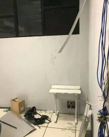 Após cerco, BM prende quatro dentro de banco no Centro do RS - foto 4