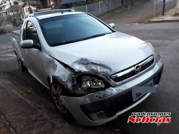 Mais um acidente na esquina das ruas
Horizontina e Tereza Verzeri, em Três de Maio - foto 5