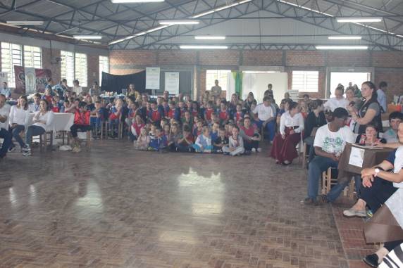 Atividades do
CRAS Bem Viver celebram a Semana Municipal da Pessoa com Deficiência - foto 4