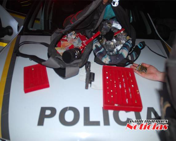 Assaltantes em fuga são presos pela Brigada Militar na divisa de Três de Maio e São José do Inhacorá - foto 2