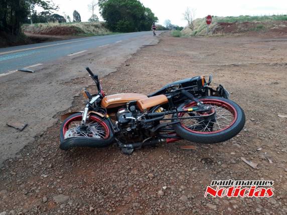 Motorista foge depois de se envolver
em acidente com dois feridos, em Três de Maio - foto 5