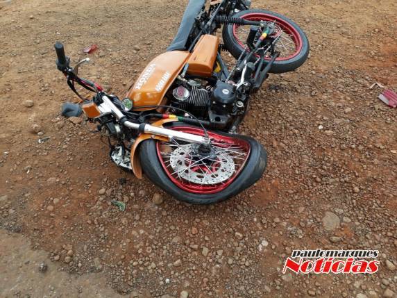 Motorista foge depois de se envolver
em acidente com dois feridos, em Três de Maio - foto 7