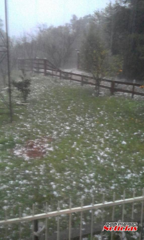 Instabilidade climática provoca queda de granizo na região - foto 3