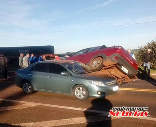 Acidente grave envolve três veículos na BR 472 em Santa Rosa - foto 4