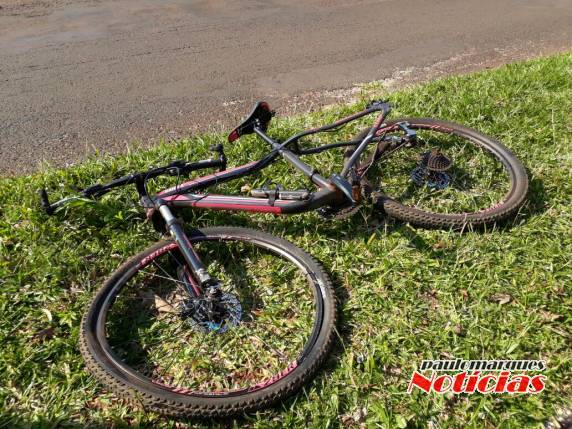 Acidente envolve bicicleta e caminhão e uma ciclista ficou ferida, em Três de Maio - foto 2