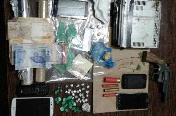 Operação teve como objetivo combater o tráfico de drogas