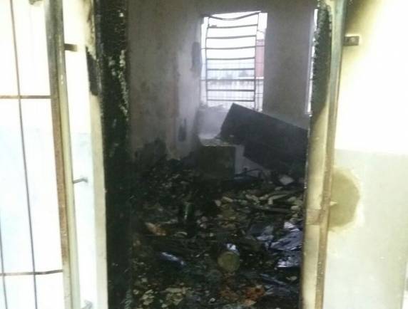 Fogo atinge escola em Joinville - foto 3