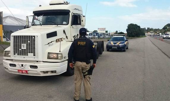 Em pouco mais de 24 horas, PRF recupera cinco veículos na BR 101 - foto 2