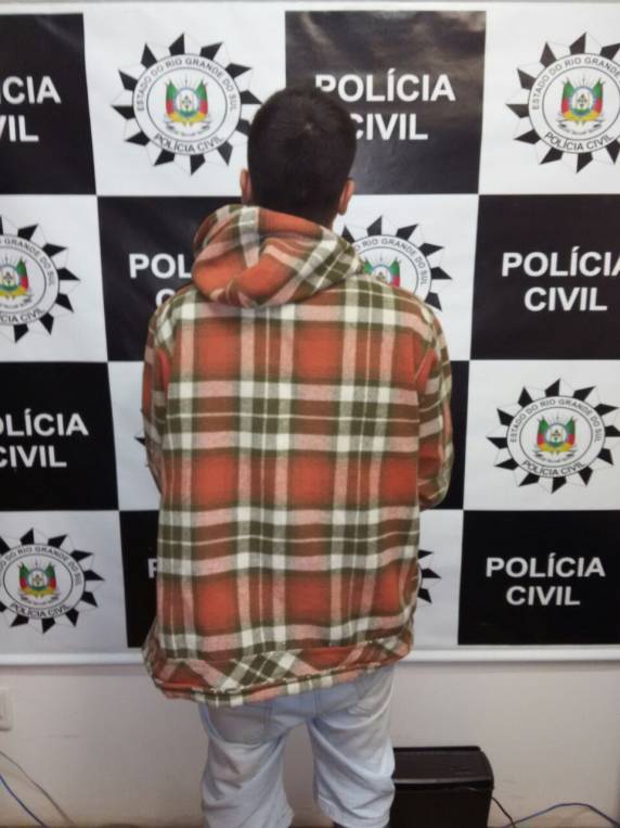 Maconha, cocaína e crack foram apreendidas nas prisões de suspeitos de integrar quadrilha Os Manos em Soledade - foto 7
