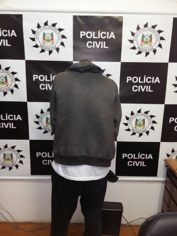 Maconha, cocaína e crack foram apreendidas nas prisões de suspeitos de integrar quadrilha Os Manos em Soledade - foto 6