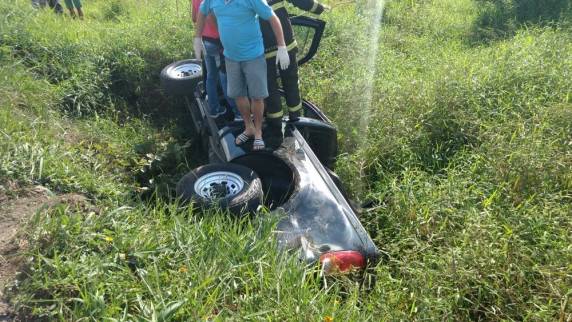 Homem de 44 anos morreu na BR-470; PRF suspeita de mal súbito