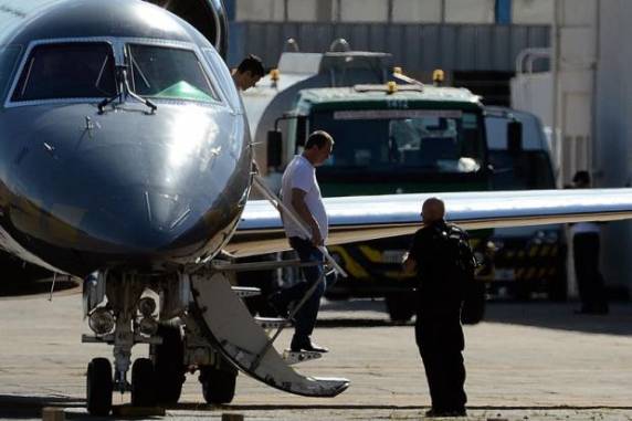 Proprietário da JBS 

e o executivo Ricardo Saud chegaram na tarde desta segunda-feira na sede da Polícia Federal em Brasília