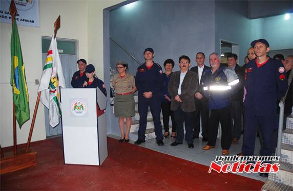 Bombeiros Voluntários de Três de Maio e Horizontina recebem diplomas de formatura de curso - foto 2
