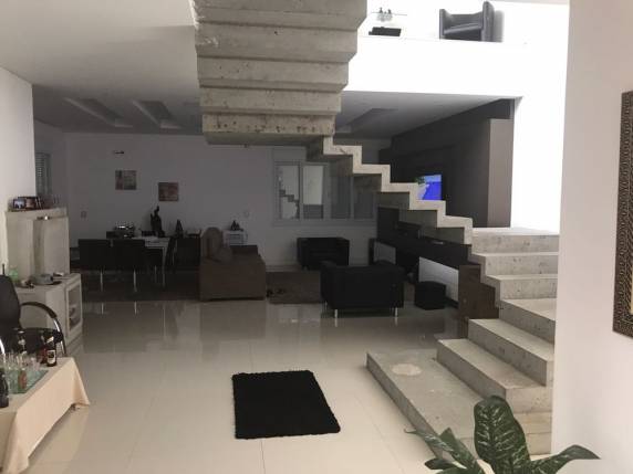 Presos em SC suspeitos de atuar em esquema que distribuía cargas de cimento obtidas com estelionato - foto 2