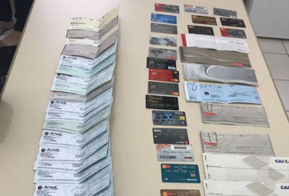 Presos em SC suspeitos de atuar em esquema que distribuía cargas de cimento obtidas com estelionato - foto 3