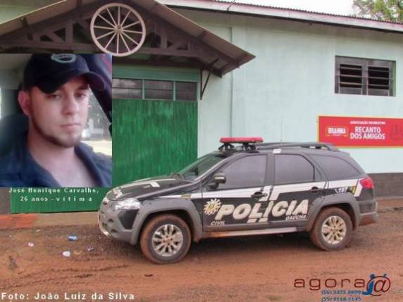 Homicídio ocorreu as 04hs da madrugada 

deste domingo, suspeitos já estariam identificados