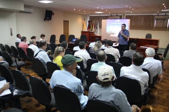 Subcomissão da Assembleia Legislativa realiza Audiência em Três de Maio - foto 2