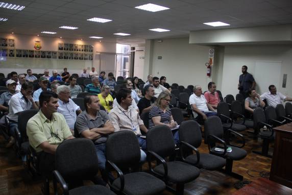 Subcomissão da Assembleia Legislativa realiza Audiência em Três de Maio - foto 4