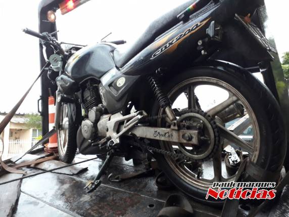Motociclista fica ferido depois de abalroamento contra uma caminhonete, em Três de Maio - foto 3