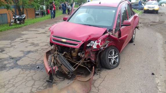 Acidente envolve carro e carreta no trevo do porco em Santa Rosa - foto 5