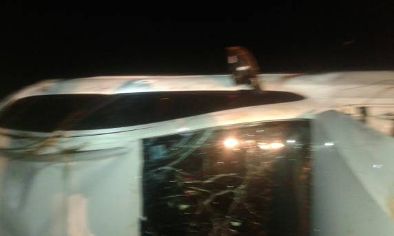 Veículo capota na Perimetral em Bela Vista, Três de Maio - foto 3