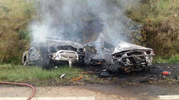 Acidente aconteceu na BR 386. Informações sobre a identidade da vítima fatal não foram passadas. Colisão 

também deixou feridos