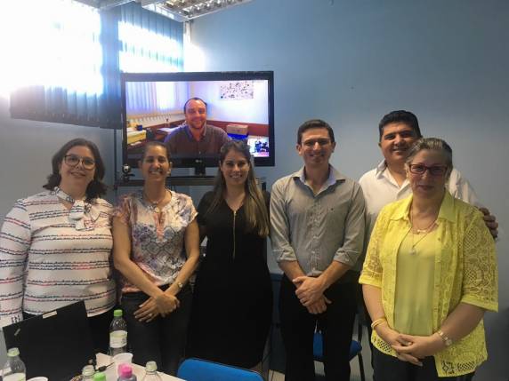 Tese ?Bioprospecção de leveduras em kefir para aplicação em sorvetes probióticos?, de Daniela Buzatti Cassanego, foi apresentada na UFSM, no dia 21