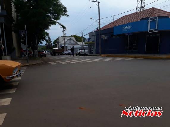 Faixas de segurança em sequência confundem motoristas no Centro de Três de Maio - foto 3