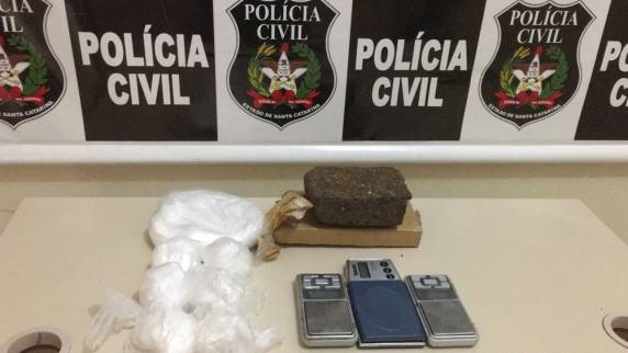 Prisões em flagrante ocorreram na manhã desta terça-feira (3)