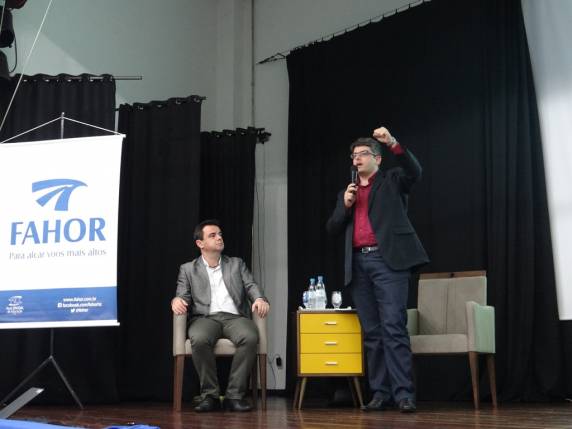 No evento a ACIAP lançou a programação das 

comemorações dos seus 50 anos, que se completam em 2018