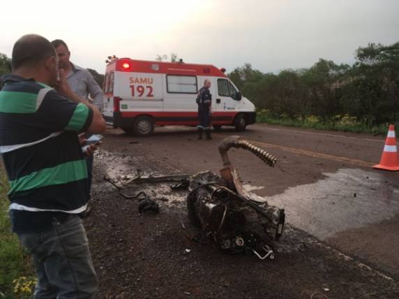 Motorista sai ilesa ao colidir veículo contra pedras na RS 218, em Santo Ângelo - foto 4