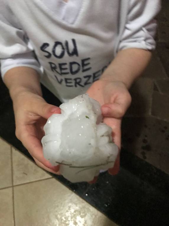 Queda de granizo atingiu Santo Ângelo nesta quarta-feira - foto 3
