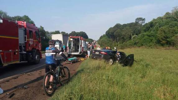 PRF atende
acidente grave em Passo Fundo - foto 4
