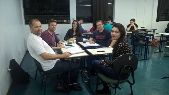 Acadêmicos de Direito estudam ações para efetivação dos DH
com base no design thinking - foto 5