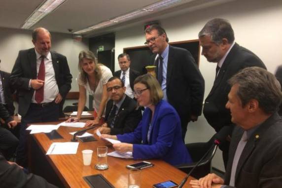 Projeto para travessia até cidade Argentina e obra de duplicação da rodovia entre Guaíba e Pelotas vão dividir R$ 162 milhões em 2018