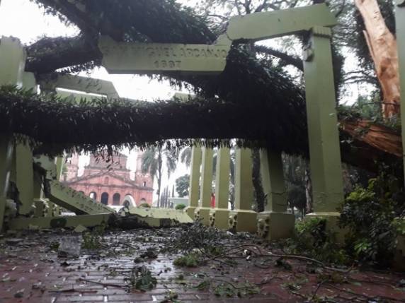 Temporal na madrugada volta a atingir Santo Ângelo e a região - foto 3